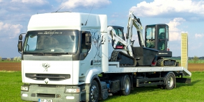 Zahrady snů Daniel Purgert, naše technika, Renault tahač návěsů Bobcat E50, Bobcat T190 a damper